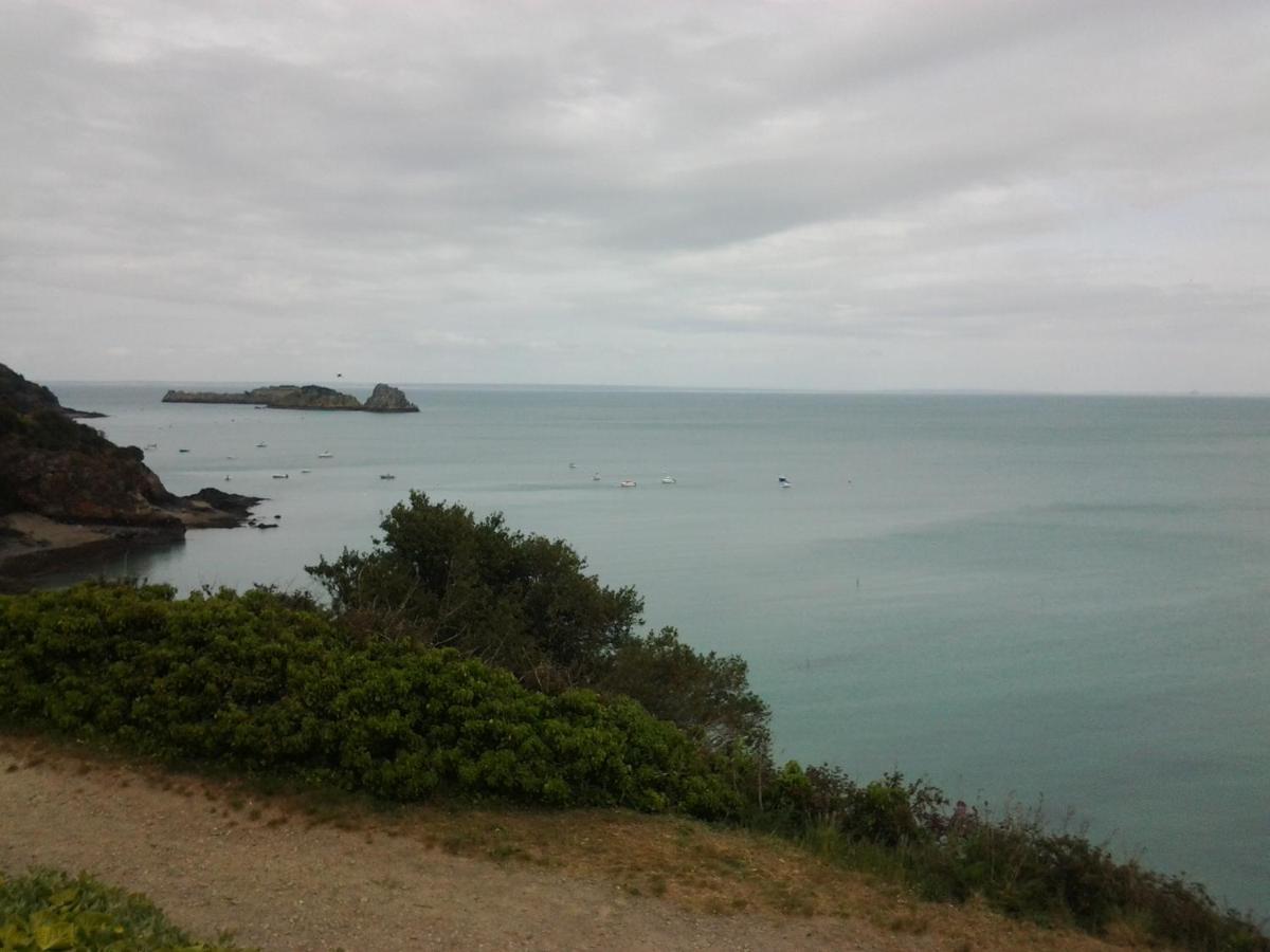 Appartement Rue Georges V - Port De La Houle ก็องแกล ภายนอก รูปภาพ